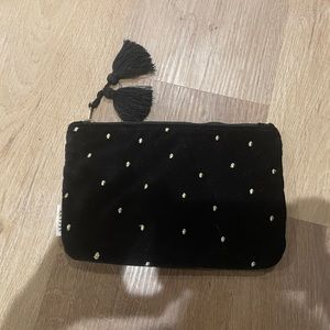 *Sezane Black and Gold Velvet Cosmetics Pouch 🇫🇷